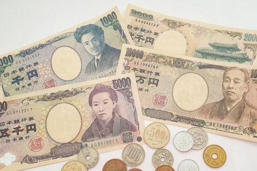 'Phớt lờ' cảnh báo của chính phủ, đồng Yen chạm đáy, có thể giảm tới mức nào?