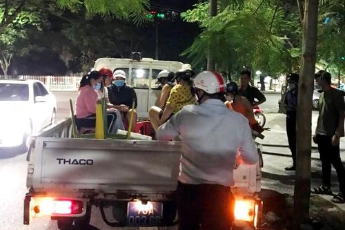 Bắt quả tang nhiều cặp mua bán dâm tại địa điểm công cộng ở Huế