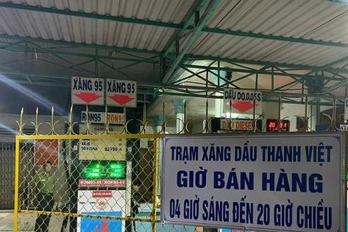Đề xuất giảm nhiều sắc thuế để hạ nhiệt giá dầu