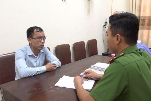 Khởi tố tài xế ô tô đối đầu xe ngược chiều, nhờ người khác nhận tội thay