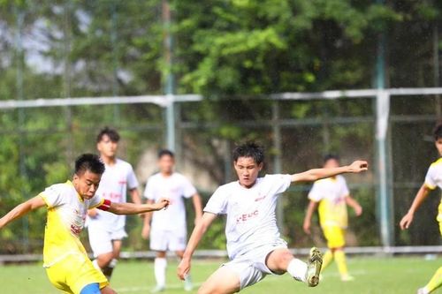 Bán kết U17 Quốc gia 2022: Chung kết sớm U17 Sông Lam Nghệ An và U17 PVF