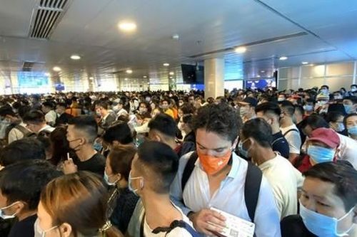 Tăng cường xử lý ùn tắc tại sân bay Tân Sơn Nhất