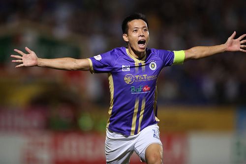Văn Quyết và Duy Mạnh tỏa sáng, Hà Nội FC gặp HAGL ở bán kết
