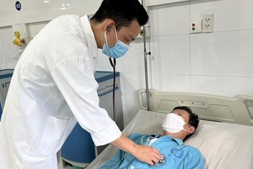 Cứu sống một nam thanh niên 24 tuổi bị đâm thủng tim