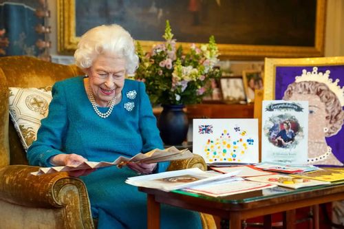 Cuộc đời Nữ hoàng Elizabeth II qua ảnh