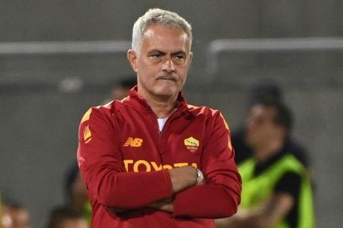 Thầy trò Mourinho thua liên tiếp