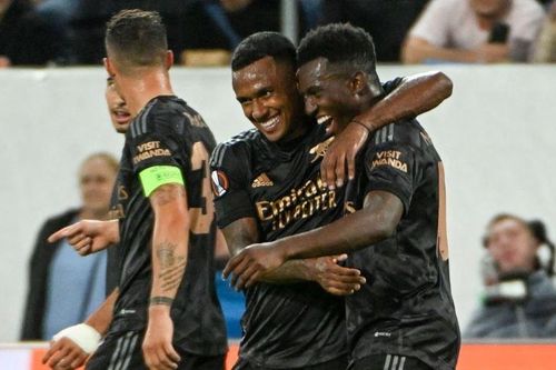 Sao trẻ Arsenal xúc động sau khi ghi bàn ở Europa League