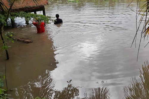 Nam sinh lớp 6 tử vong khi tắm sông với bạn