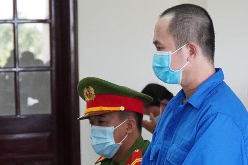 Chồng bênh vợ, đâm chết đồng nghiệp