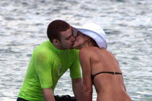 Đằng sau bức ảnh Justin Timberlake hôn Cameron Diaz 16 năm trước