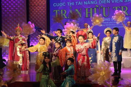 Vòng sơ tuyển cuộc thi 'Tài năng diễn viên sân khấu Cải lương Trần Hữu Trang' tại TP.HCM