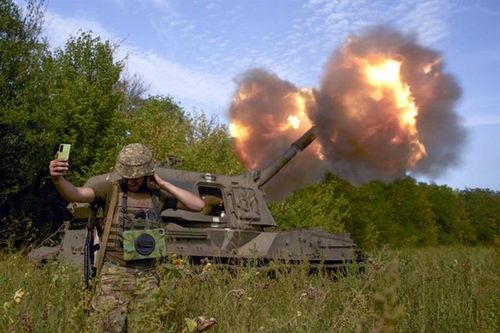 Ukraine phản công trên khắp chiến trường