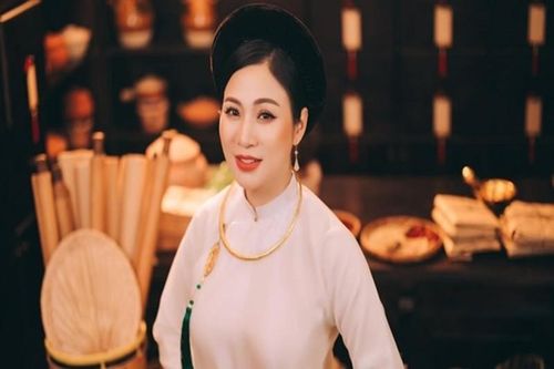 Vũ Như Nguyệt: Từ ca sĩ Bolero lấn sân làm Tiktoker và cái kết
