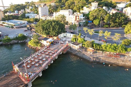 Cảng tàu khách ở Quảng Ninh thành 'trung tâm' ăn nhậu