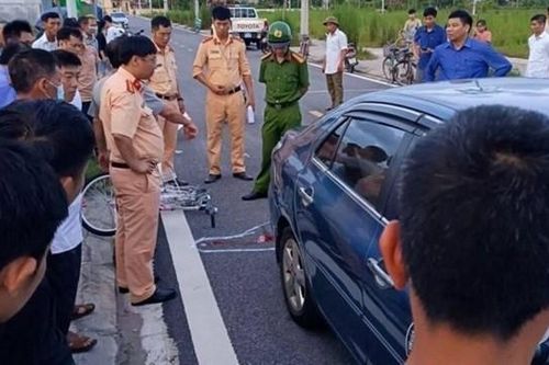 Vụ bé gái 5 tuổi bị tông tử vong, học viên và thầy giáo đối mặt với án tù