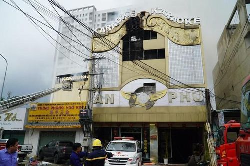 Cháy karaoke ở Bình Dương, hầu hết phòng đều chốt cửa là vi phạm nghiêm trọng