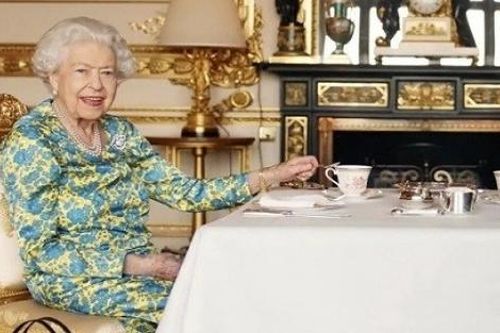 Những diễn viên nữ thể hiện thành công chân dung Nữ hoàng Anh Elizabeth II