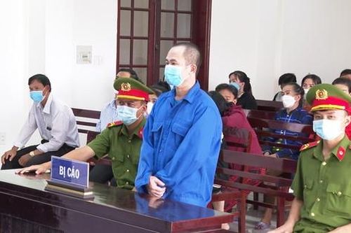 Đâm chết đồng nghiệp vì có hành động khiếm nhã với vợ