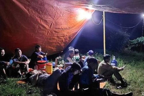 Tìm kiếm nam sinh lớp 8 bị đuối nước khi đi chăn bò