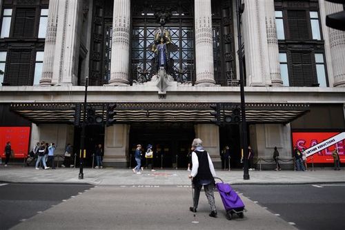 Central Group hoàn tất mua lại nhà bán lẻ cao cấp Selfridges