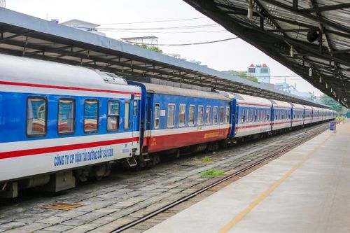 Ngành đường sắt giảm mạnh giá vé tập thể sau dịp cao điểm 2/9