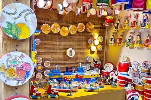 Ngắm những món đồ chơi Trung thu truyền thống tại Hà Nội