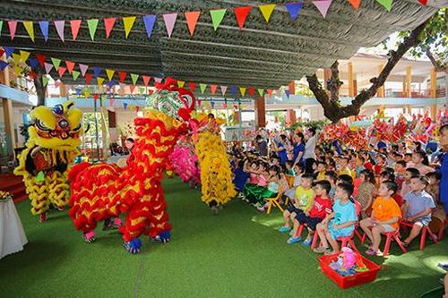 'Vui Tết trung thu' Trường mầm non Lý Tự Trọng