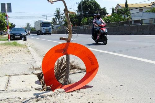 Cần đậy nắp cống