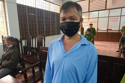 Đâm trọng thương em trai vì không chịu dừng nhậu