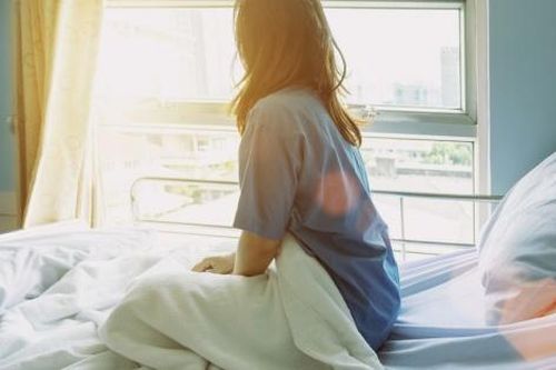 Tại sao ung thư gia tăng ở tuổi dưới 50?