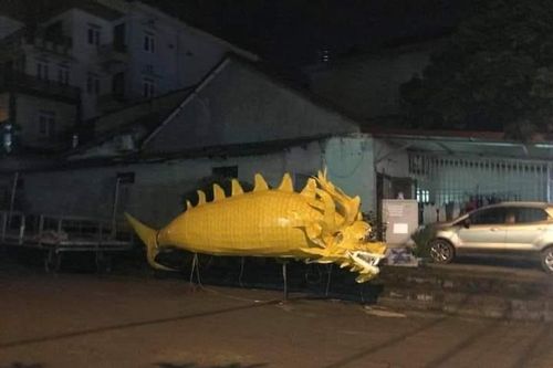 Giật mình với các màn vui đón trung thu lỡ mang nhầm 'phong cách rằm tháng 7'