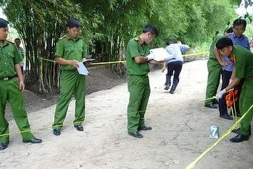Nam thanh niên bị đâm tua vít vào thái dương