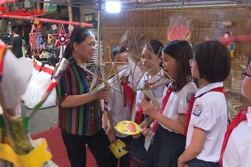 Tết Trung thu truyền thống trong không gian phố cổ Hà Nội