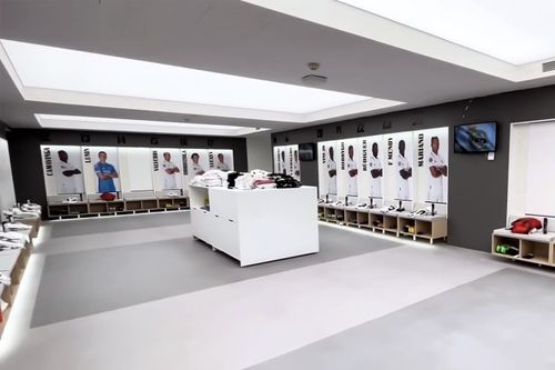 Cận cảnh phòng thay đồ mới của Real Madrid