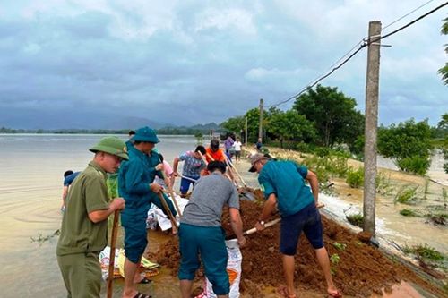 Khắc phục hậu quả mưa lũ tại Chương Mỹ (Hà Nội)