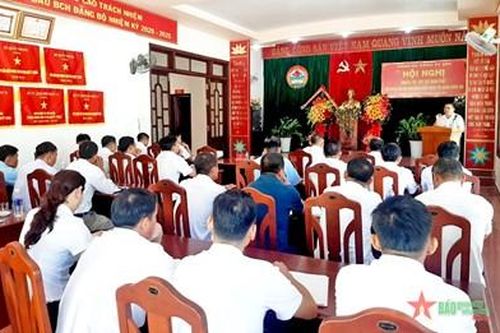 Công ty 385 học tập, quán triệt, triển khai thực hiện Nghị quyết Trung ương 5 (khóa XIII)