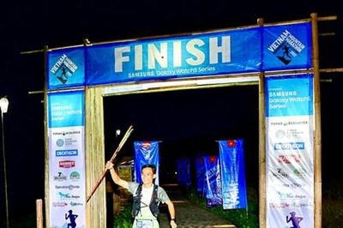 Trần Duy Quang vô địch cự ly chạy 160km