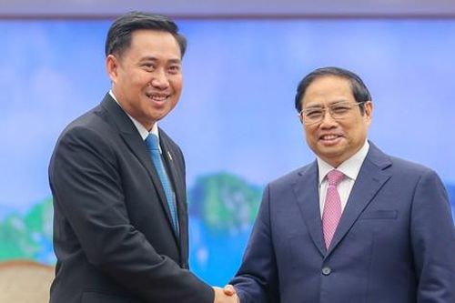 Việt Nam xem xét mua điện từ các dự án của Lào