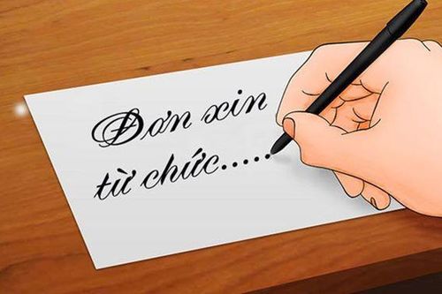 Cán bộ bị kỷ luật tự nguyện từ chức hay là nô lệ của quyền lực?