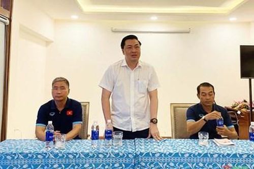 Lãnh đạo Liên đoàn Bóng đá Việt Nam gặp gỡ, động viên đội tuyển U20 Việt Nam