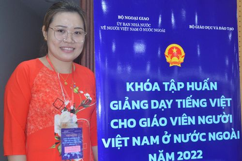 Chắp cánh cho tiếng Việt bay xa