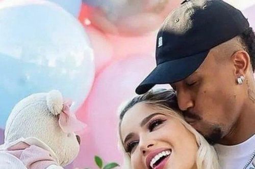 Militao đưa bạn gái, Facebook và Google ra tòa