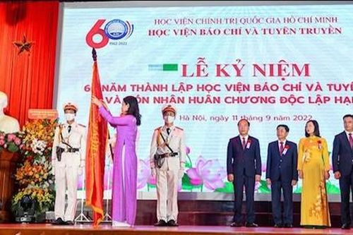 Học viện Báo chí và Tuyên truyền đón nhận Huân chương Độc lập hạng Ba