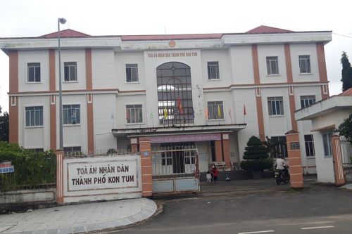 Buộc thôi việc thẩm phán nhận hối lộ 20 triệu đồng