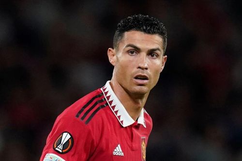 Jaap Stam đổi thái độ với Ronaldo