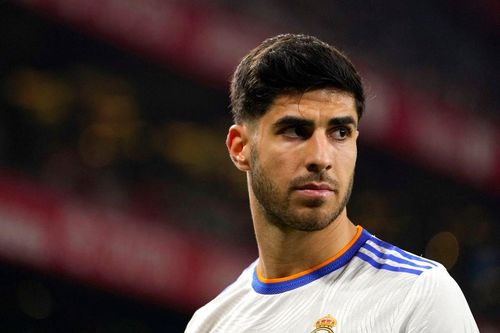 Asensio trượt dốc