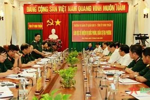 Thường vụ Đảng ủy Quân khu 5 làm việc với Tỉnh ủy Ninh Thuận