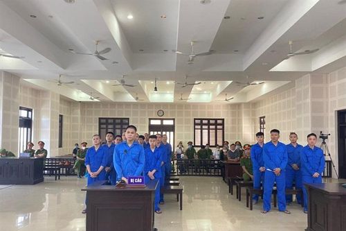 Tuyên án 21 đối tượng hỗn chiến tại chân cầu Thuận Phước