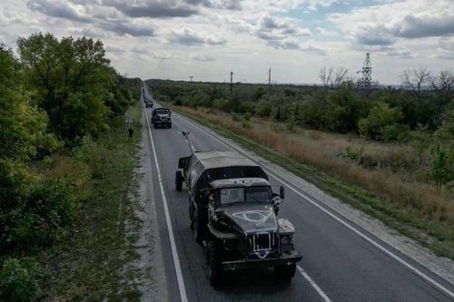 Nga rút quân một phần khỏi Kharkov