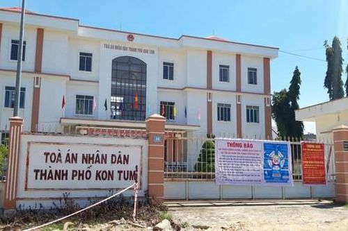 Buộc thôi việc thẩm phán nhận hối lộ ở Kon Tum